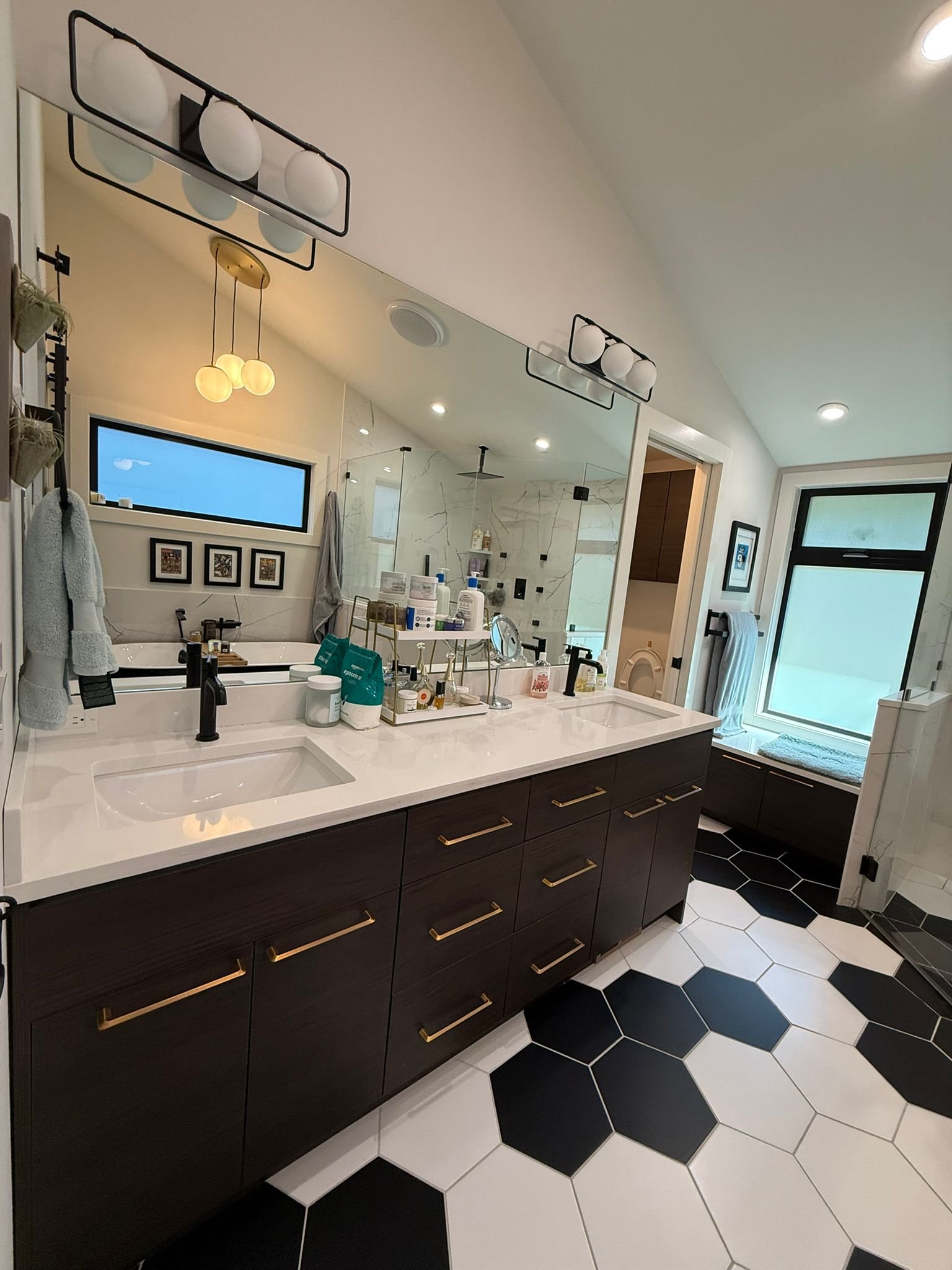 WhatsApp Image 2025-09-04 at 17.39.54 (1)